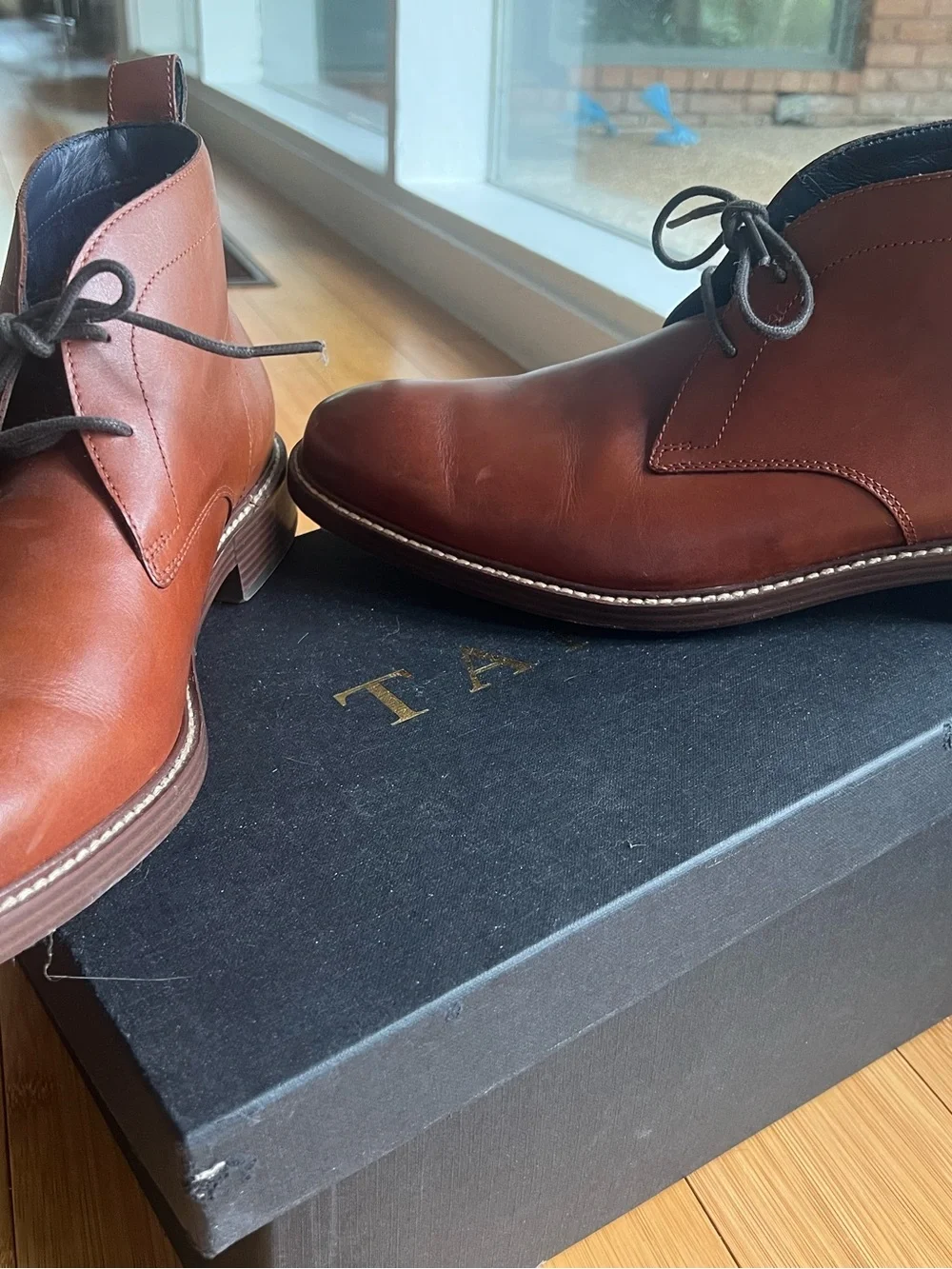Cole Haan Men’s Tan Leather Chukka Boots 11.5